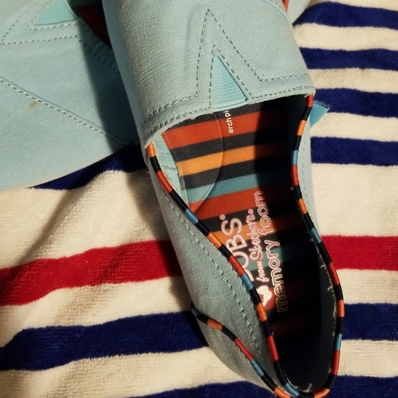 Bob's - Picture 4 of 4